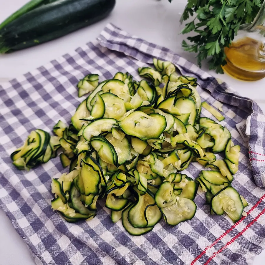 Zucchini Scarpaccia - step12