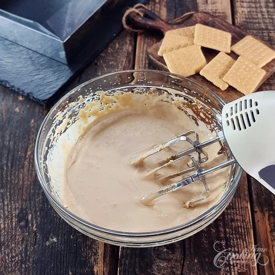 No-Bake Caramel Chocolate Biscuit Cake - step10