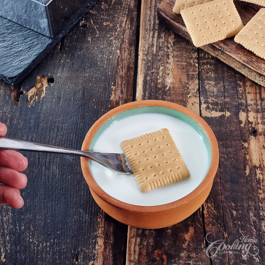 No-Bake Caramel Chocolate Biscuit Cake - step15